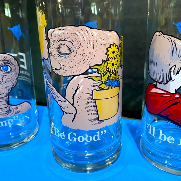 E.T. Extra Terrestrial 1982 Universal Studios Pizza Hut Collector Series Glasses - Picture 6 of 15